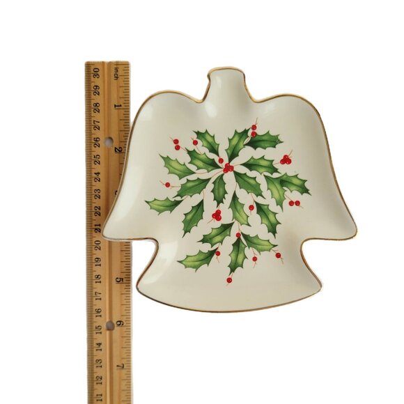 Lenox Hosting the Holidays Holly and Berries Angel Plate - Picture 6 of 6